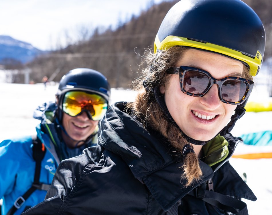 Vol parapente biplace en Ski à Pelvoux, avec Pollen Parapente