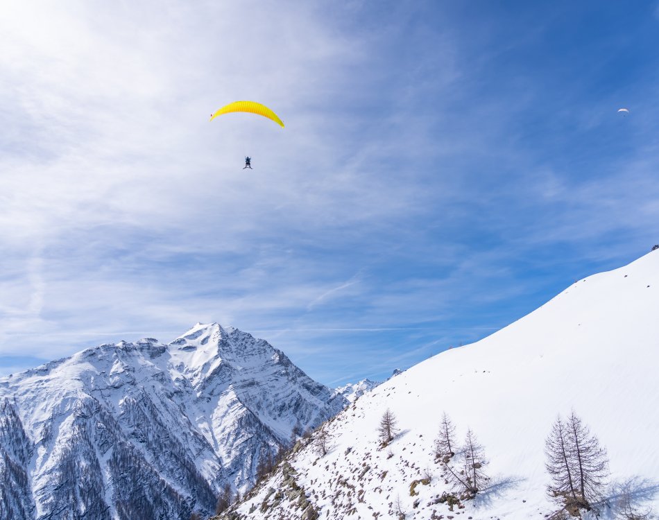 Vol parapente biplace en Ski à Pelvoux, avec Pollen Parapente