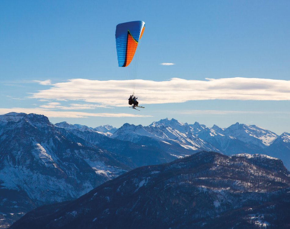 Vol parapente biplace en Ski à Pelvoux, avec Pollen Parapente